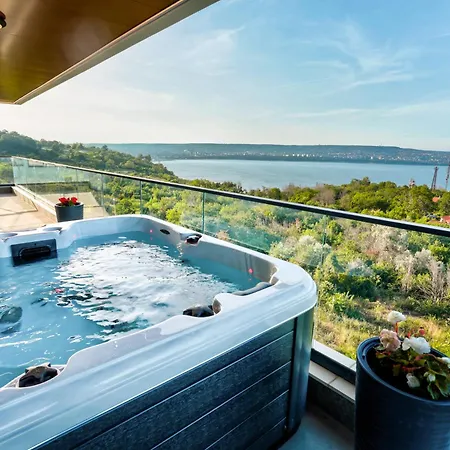 Vip Sea View فارنا