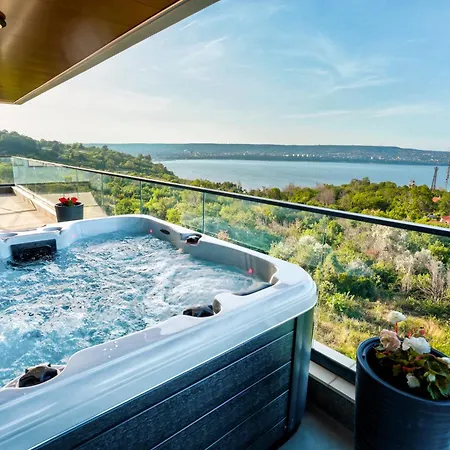 Vip Sea View شقة *
